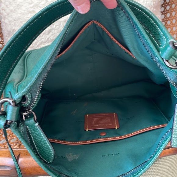 Coach Cary Shoulder Bag Green - Picture 3 of 9